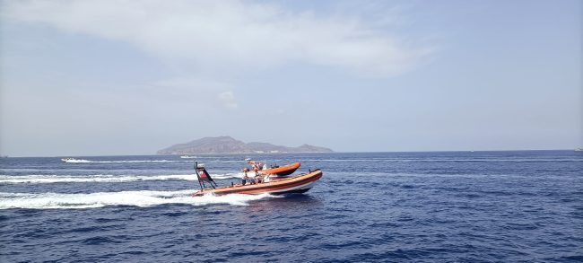 Barca a vela in difficoltà al largo di Termini Imerese