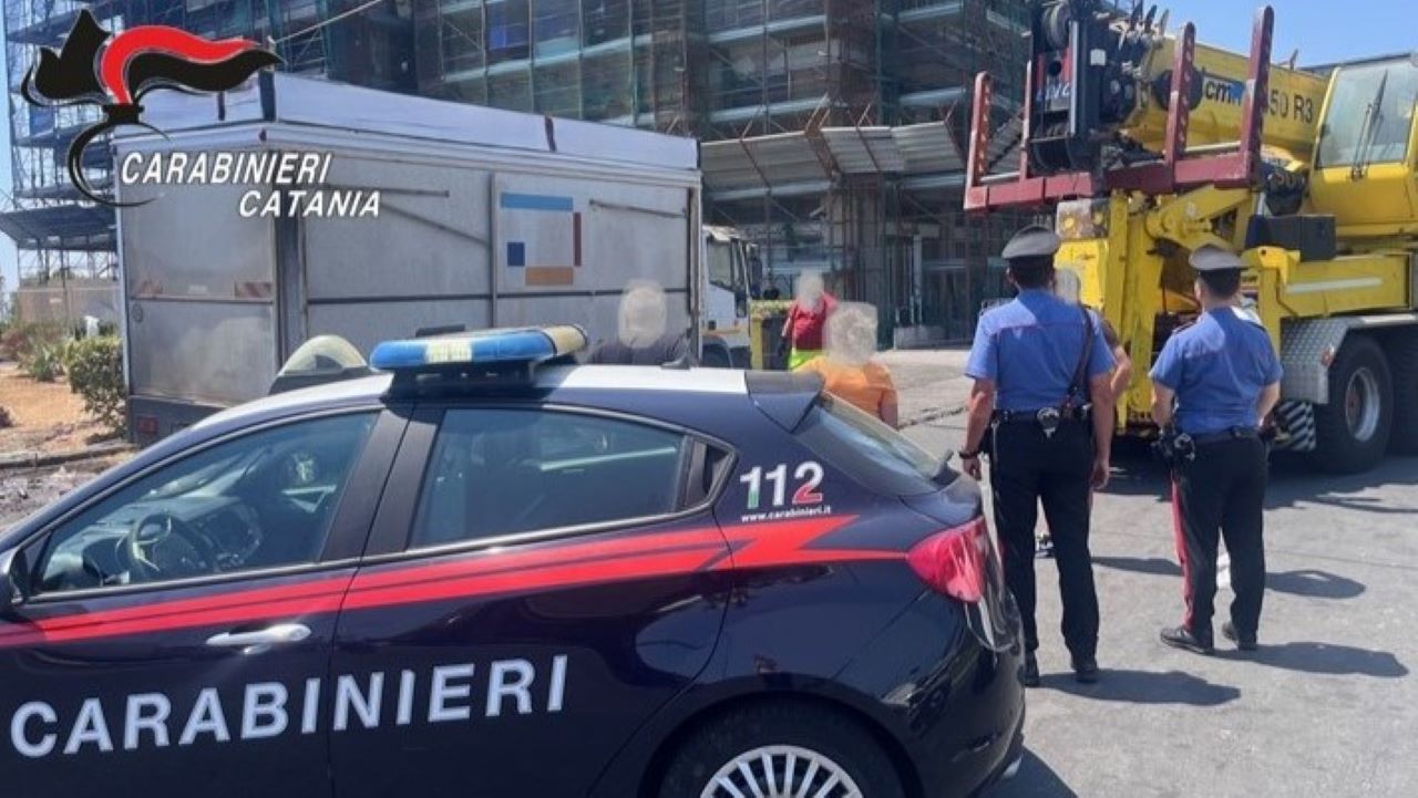 Sequestrato un paninaro a Catania