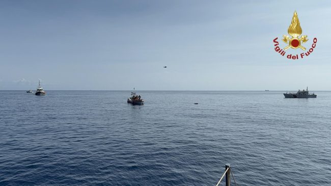 Naufragio Bayesian, gli ultimi aggiornamenti: identificati i corpi ritrovati. Dispersi Mike Lynch e la figlia