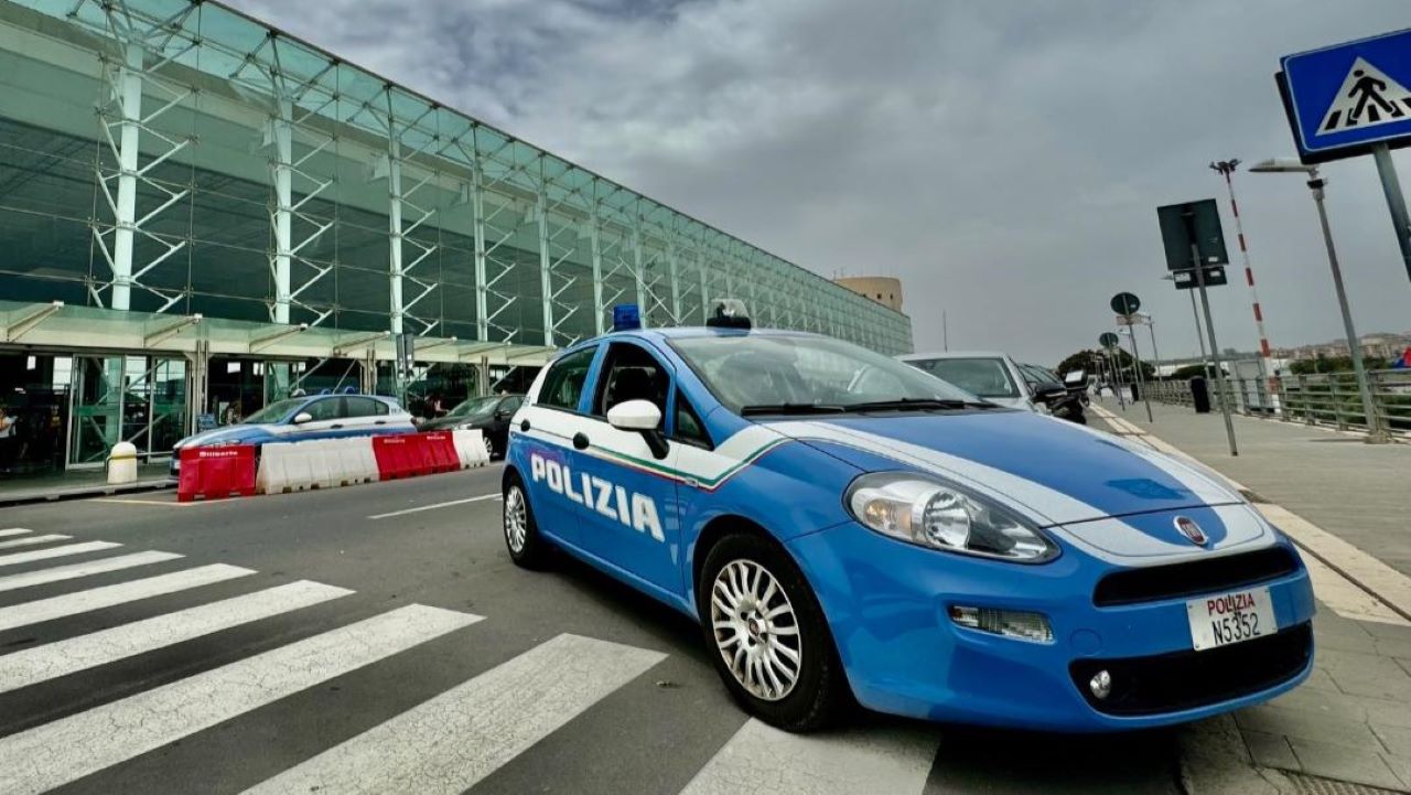 Beccato a rubare parti di un’auto all’aeroporto di Catania: avviso orale per un 50enne