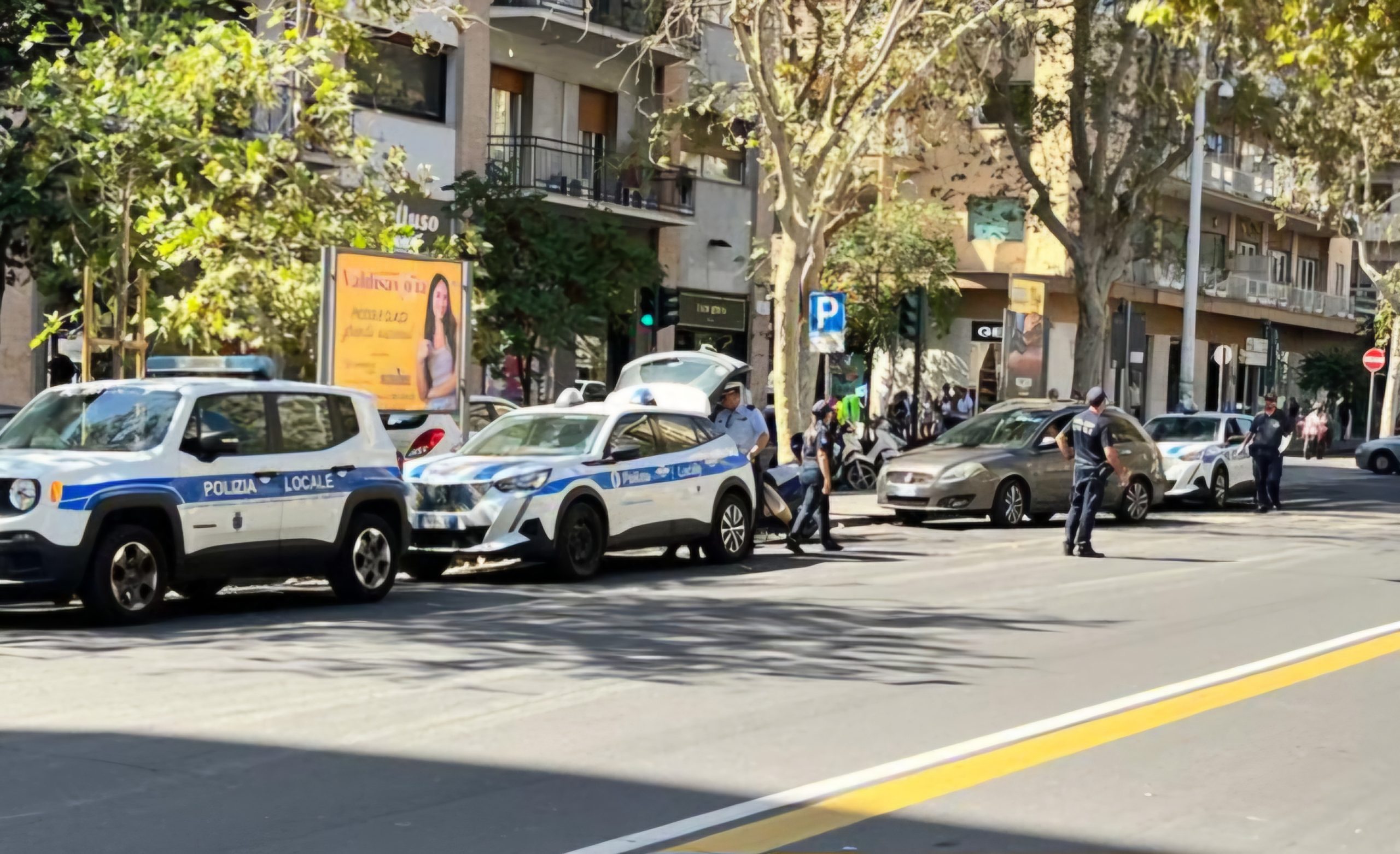 Catania, stretta sulla sicurezza stradale: centinaia di sanzioni e veicoli abbandonati rimossi