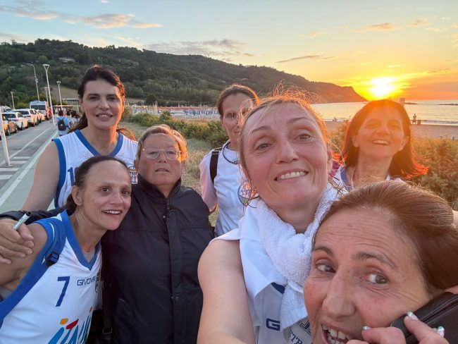 Basket femminile over 55, la “The Team” si prepara ai Mondiali 2025: il ritiro al Cus Catania