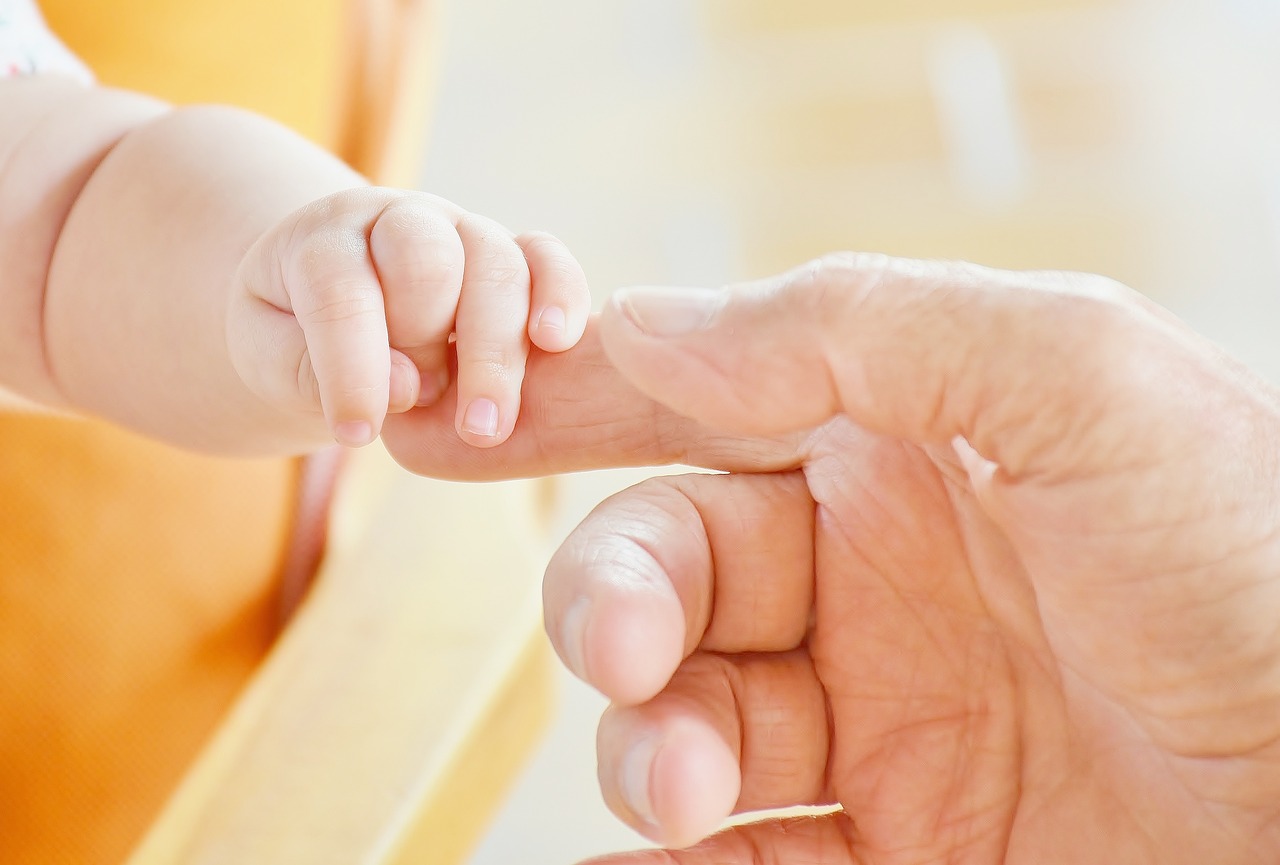 Tentò di rapire un neonato strappandolo dalle braccia della madre a Ragusa: inizia il processo a carico del 22enne