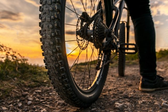 Un giro in bici con quasi 60 grammi di cocaina addosso: dietro le sbarre un “ciclista” palermitano