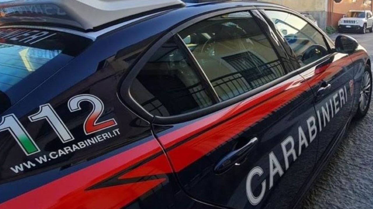 Catania, da mesi minacce e vessazioni nei confronti dei genitori: arrestato 34enne