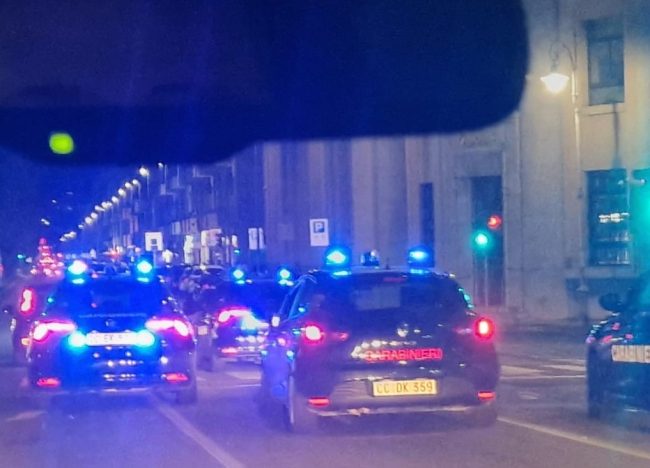 Messina, controlli straordinari dei carabinieri: 2 denunce e 3 giovani segnalati