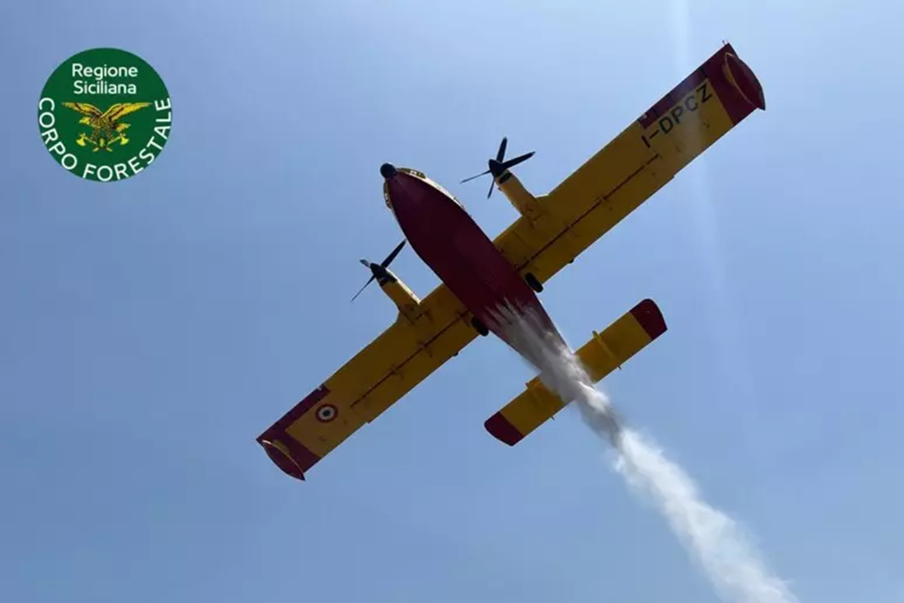 Maxi incendio sulle colline di Cefalù: minacciate abitazioni