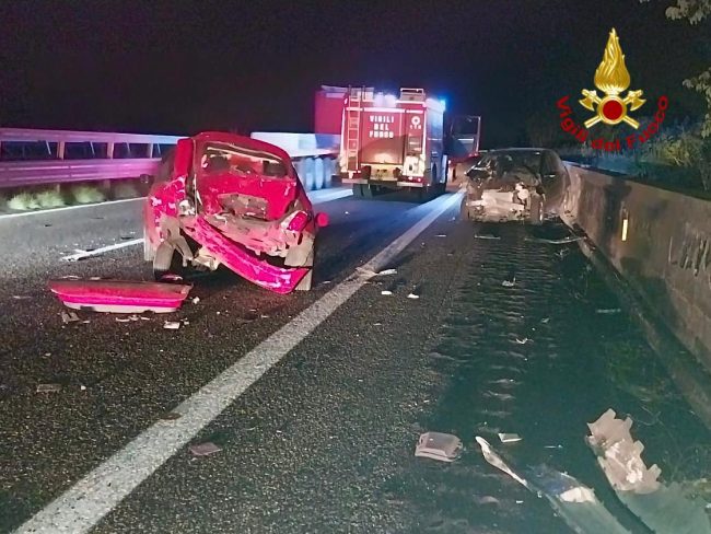 Incidente A18, tre feriti tra Giarre e Acireale: grave una ragazza