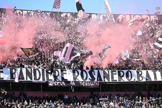 Scontri fuori dal Barbera prima di Palermo-Cosenza: coinvolte più di venti persone