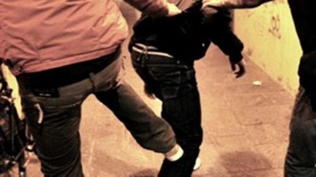 Violenta rissa tra giovanissimi ad Agrigento, scattano 6 Daspo Willy: 3 sono minorenni