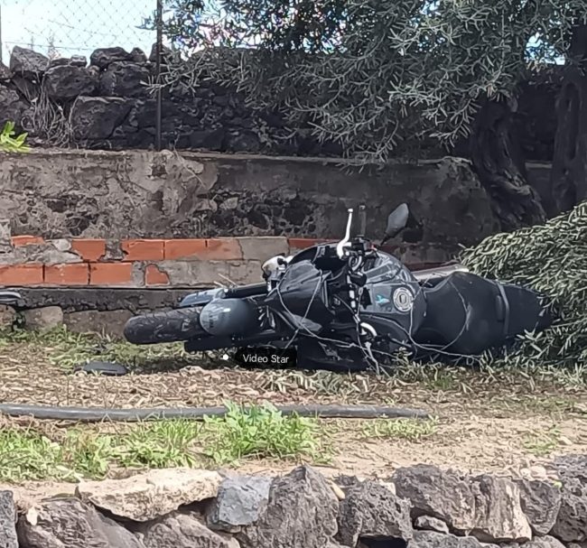Motociclista di Biancavilla ferito in un incidente sulla SP 138 a Paternò: in codice rosso al Cannizzaro