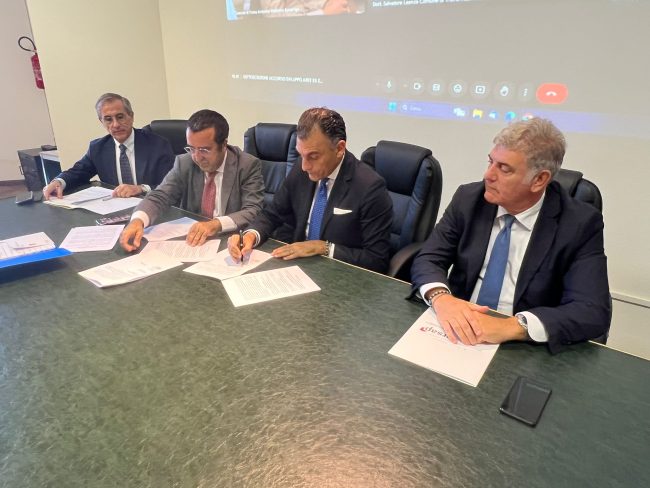 Zes, firmato protocollo d’intesa che sblocca 14 milioni per interventi infrastrutturali in 5 aree industriali