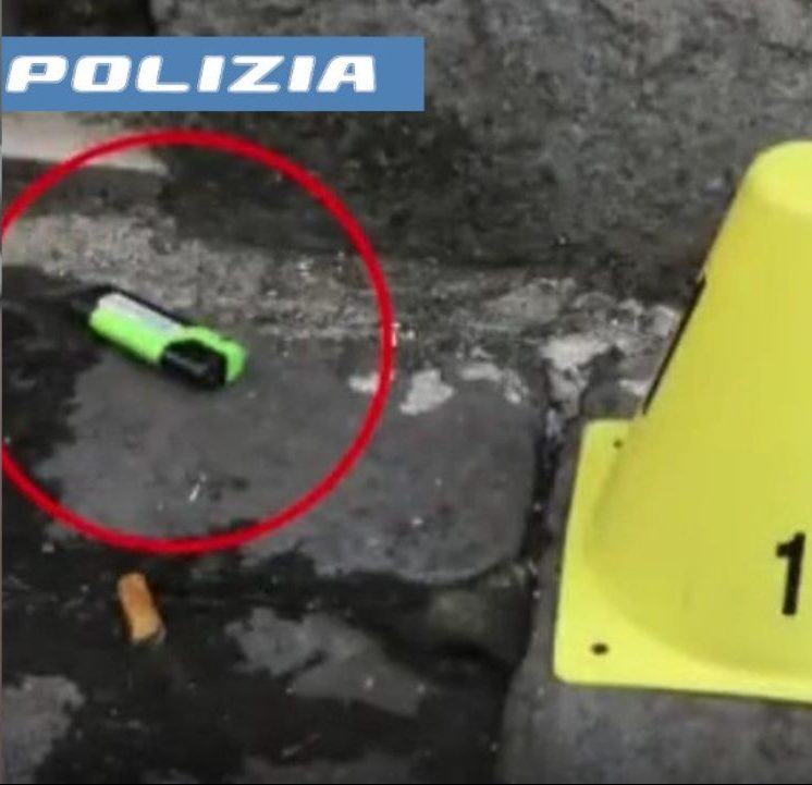 Hanno dato fuoco ad una ragazza per strada, l’avvocato ricorre al Riesame: intanto emerge un nuovo video