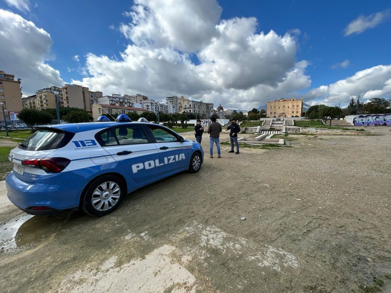 Palermo, rissa all’esterno di un esercizio commerciale: sanzioni per dieci uomini