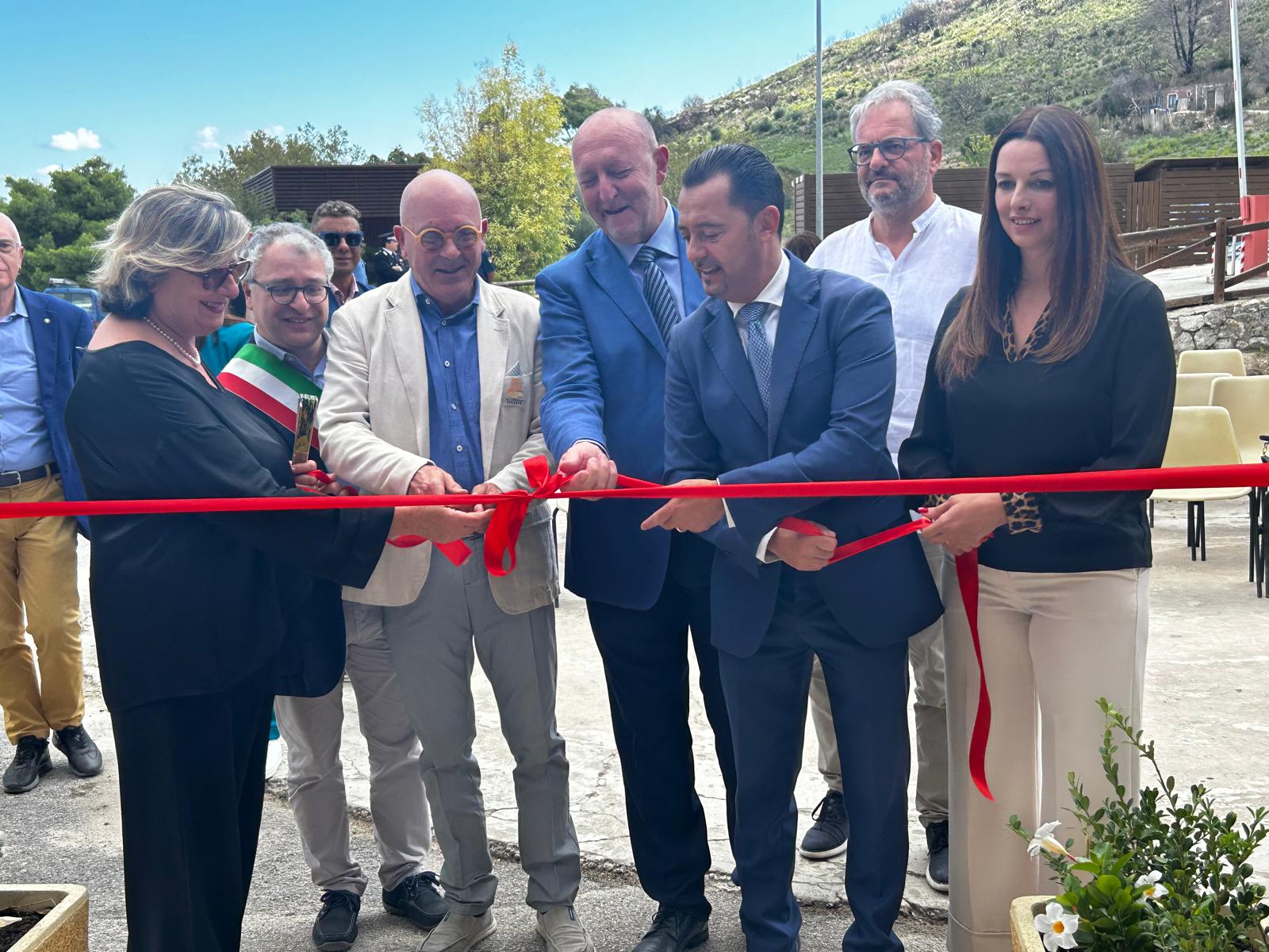 Parco archeologico di Segesta, inaugurato il nuovo front office dopo incendio