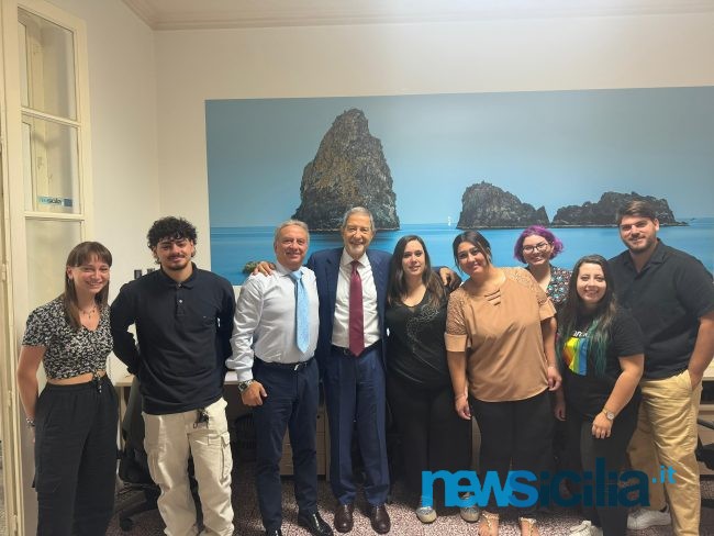 Nello Musumeci ospite nel salotto di NewSicilia per la prima puntata di “Mezz’ora a mezzogiorno”
