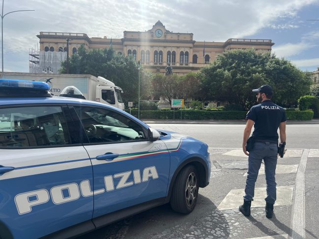 Palermo, tenta una rapina vicino alla stazione centrale ma finisce in manette
