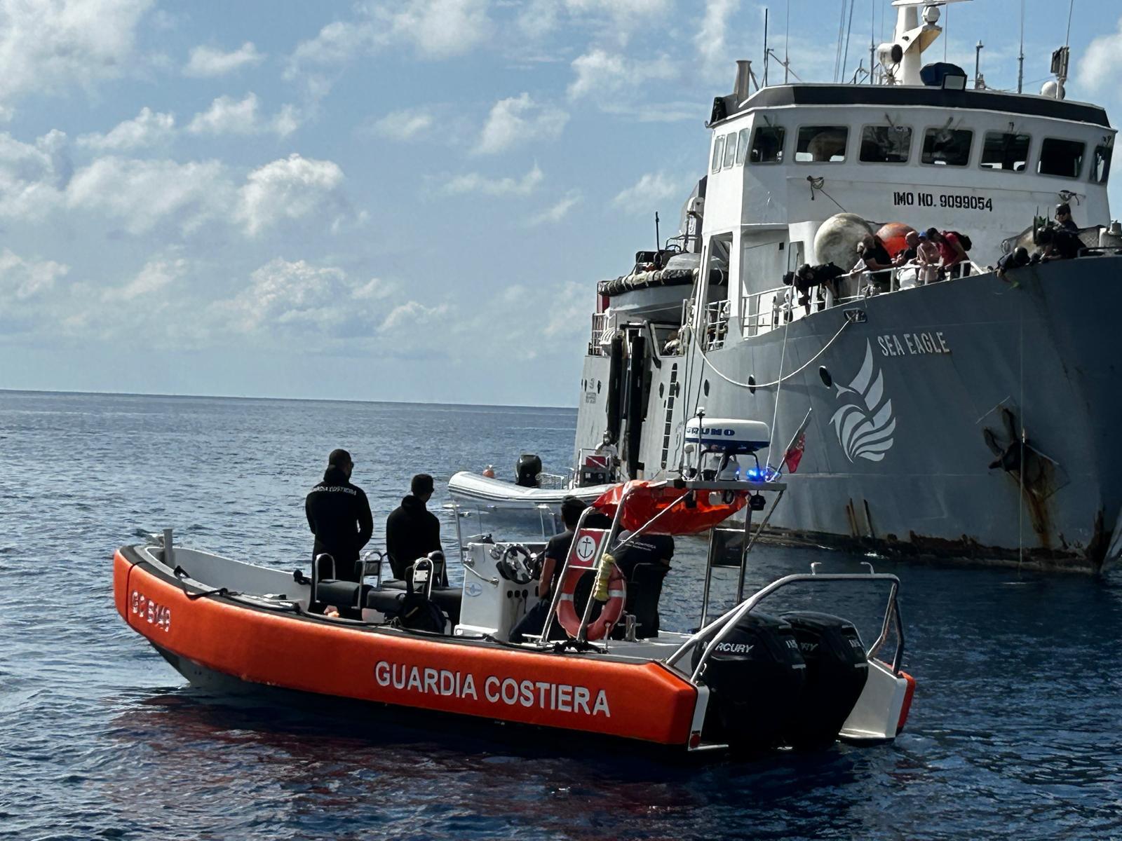 Siracusa, sequestrati attrezzi da pesca vietati in area marina protetta