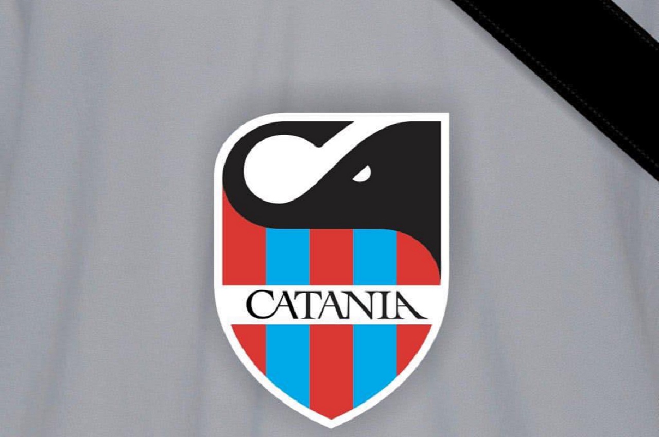 L’abbraccio di Catania per la tragica scomparsa di tre giovani tifosi foggiani