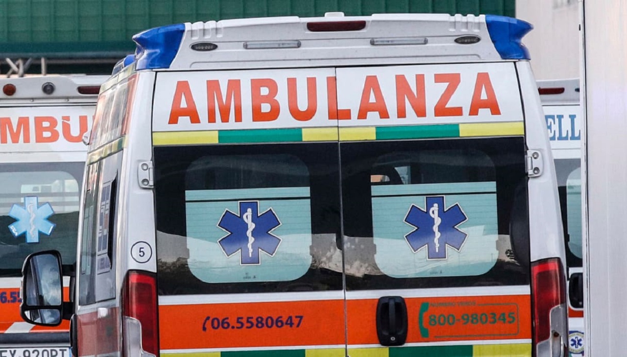 Incidente mortale nel Trapanese, un frontale strappa la vita ad un 25enne