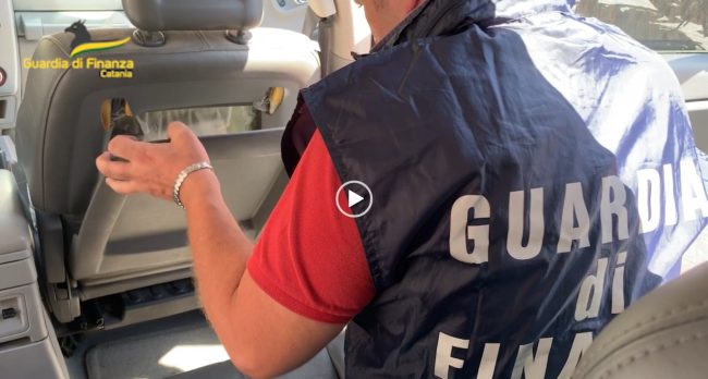 Traffico di droga internazionale con basi a Catania e Siracusa: cinque arresti – VIDEO