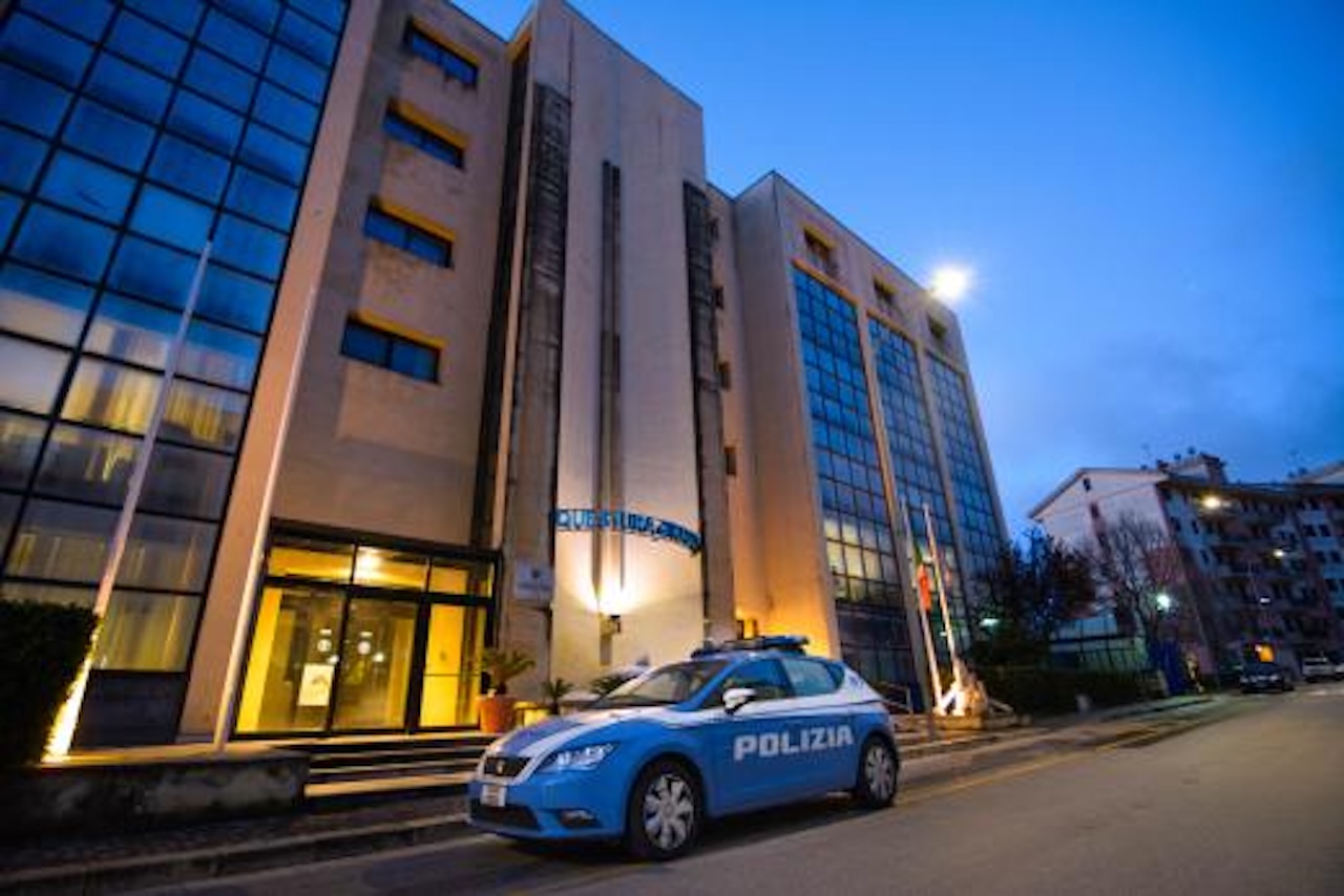 Denunciato a Ragusa un rumeno per porto abusivo di armi