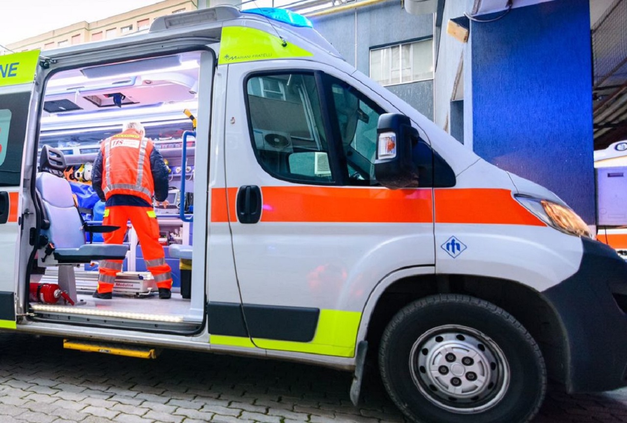 Muore d’infarto nel cortile dell’Asp di San Giovanni La Punta, il Codacons parla di “mancato soccorso”