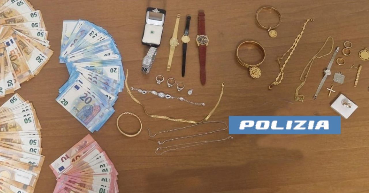 Da Napoli a Catania per truffare due anziane, 13mila euro di bottino tra contanti e gioielli