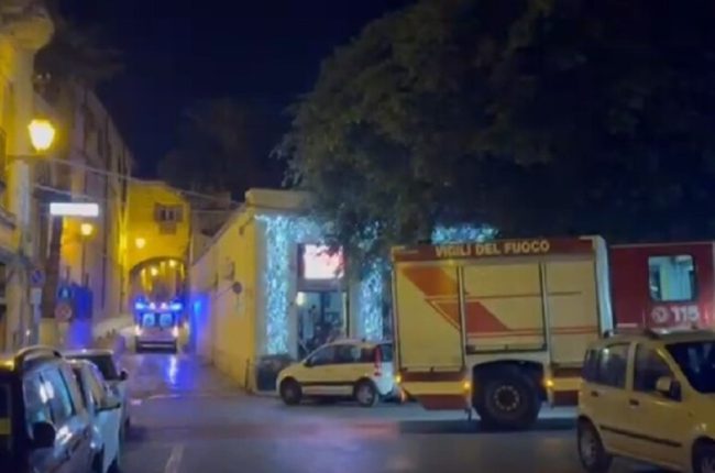 Palermo, ascensore con a bordo bambini precipita giù: sbuca l’ipotesi abusi edilizi