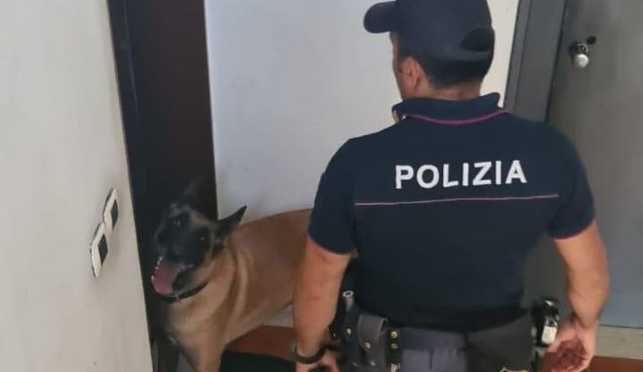 Catania, contrasto allo spaccio di droga tra giovanissimi: arrestato pusher 17enne