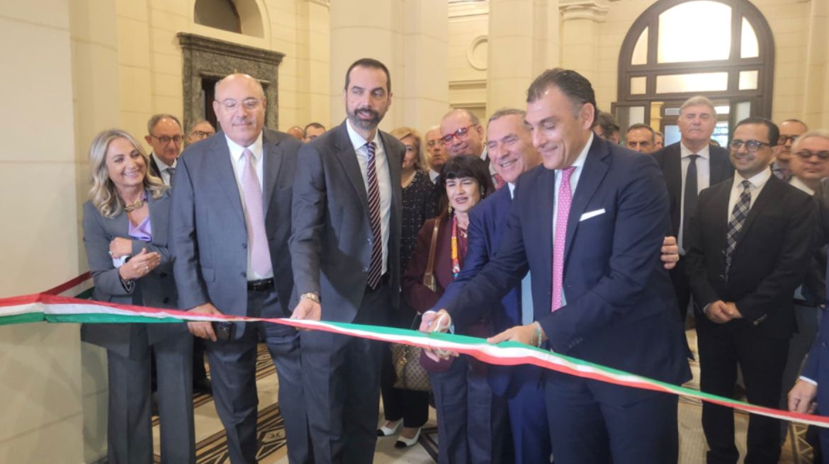 Messina, Tamajo inaugura il restaurato salone della Borsa della Camera di commercio