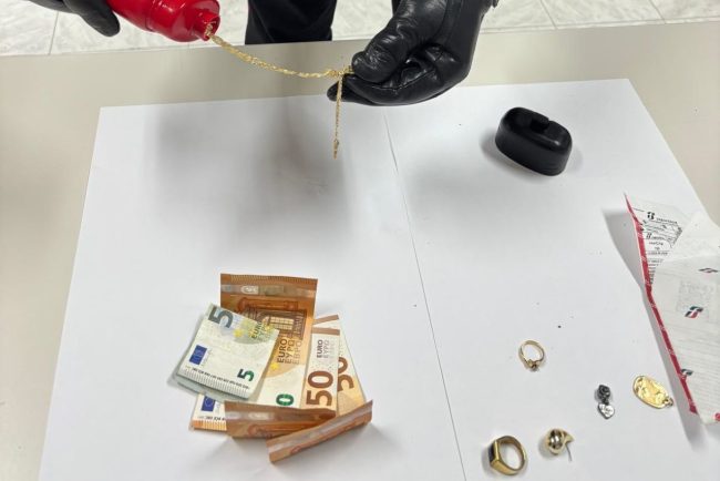 Pachino, si fingeva carabiniere per truffare: smascherato 55enne