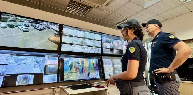 Catania, voleva partire con un orologio rubato durante i controlli di sicurezza: fermato 46enne