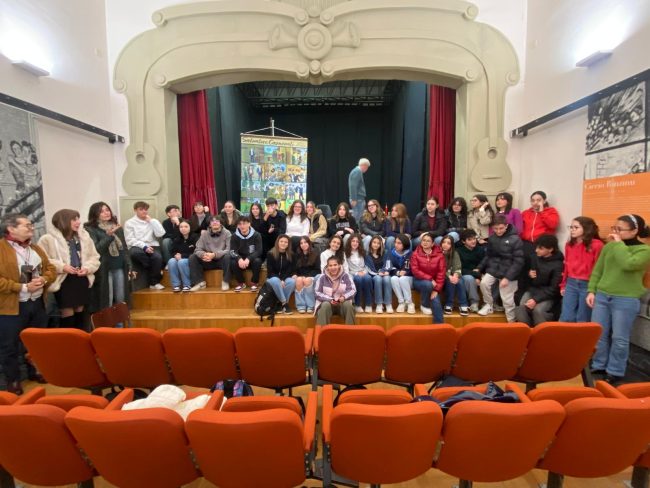 Il Liceo “Mario Rapisardi” di Paternò incontra il Teatro “Busacca”