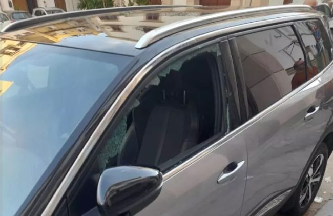 Atti vandalici a Palermo: auto prese di mira, motorini rubati