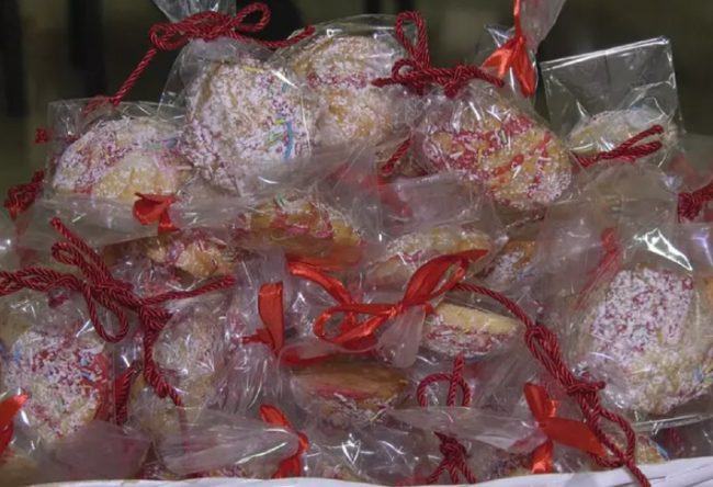 Progetto “Un nastro per lei”, i detenuti del carcere di Sciacca realizzano biscotti per la Giornata contro la violenza sulle donne