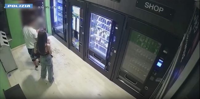 Dieci scippi e rapine in danno di donne, minori e anziani: arrestato gambiano a Caltanissetta – VIDEO