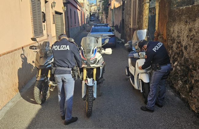 Catania, ritrovate tre moto rubate in un edificio abbandonato