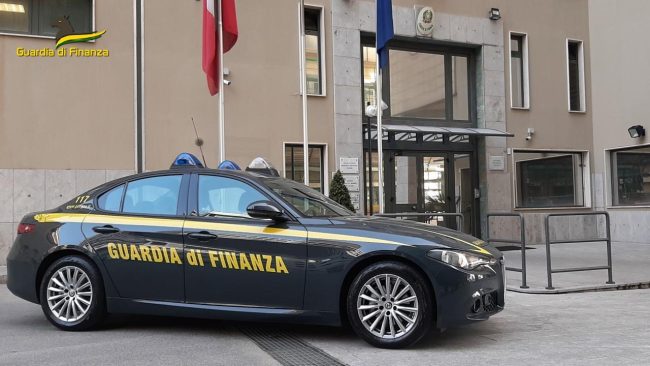Sequestrate bombole di GPL e gasolio agricolo a Cefalù e Borgetto