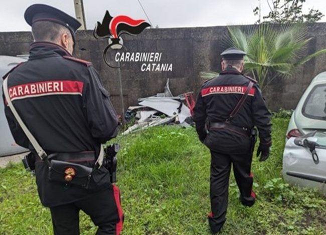 Carabinieri contro gli ecoreati, denunciato il titolare di un’autofficina nel Catanese