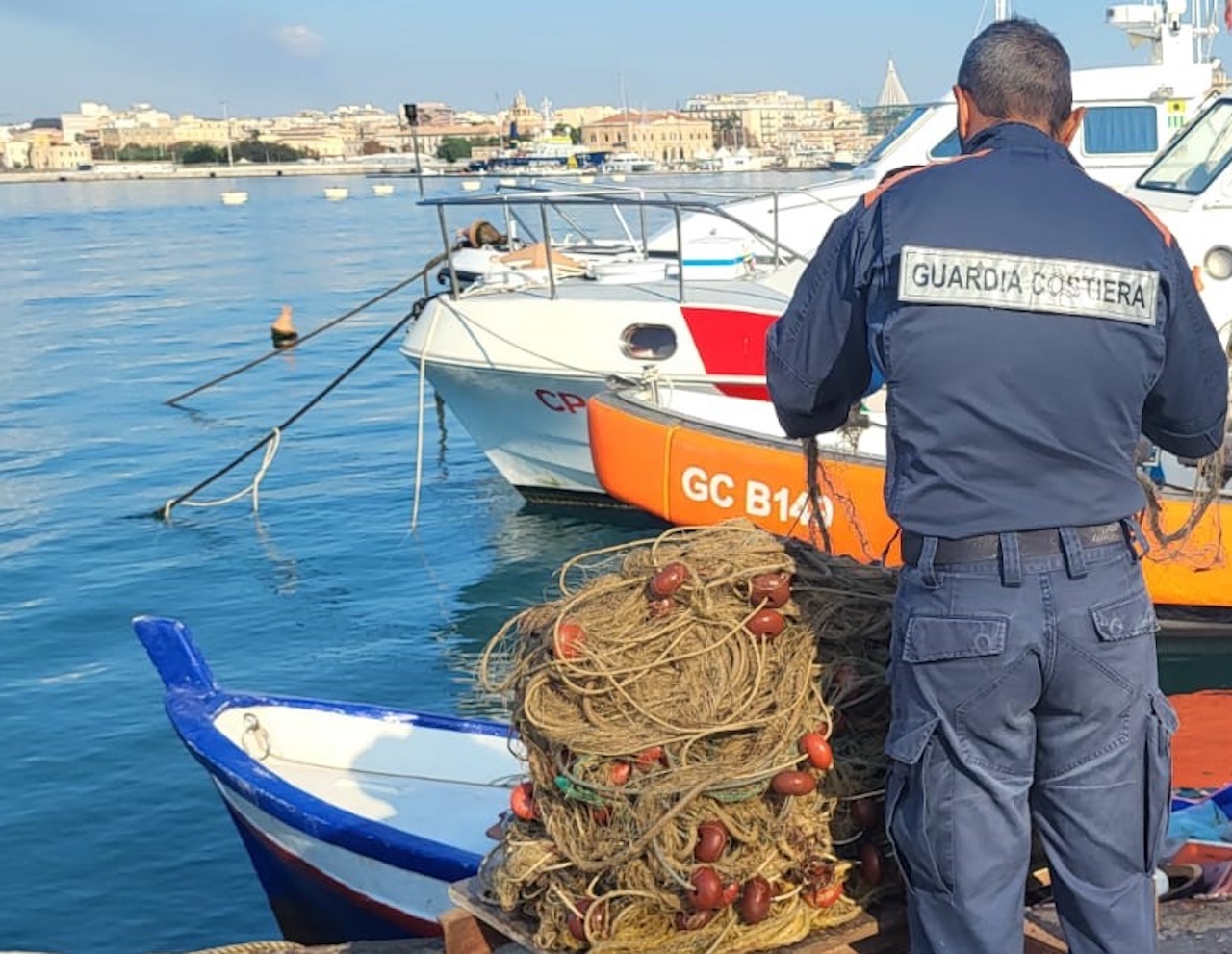 Denunciatore pescatore per attività illegale nell’Area Marina Protetta del Plemmirio