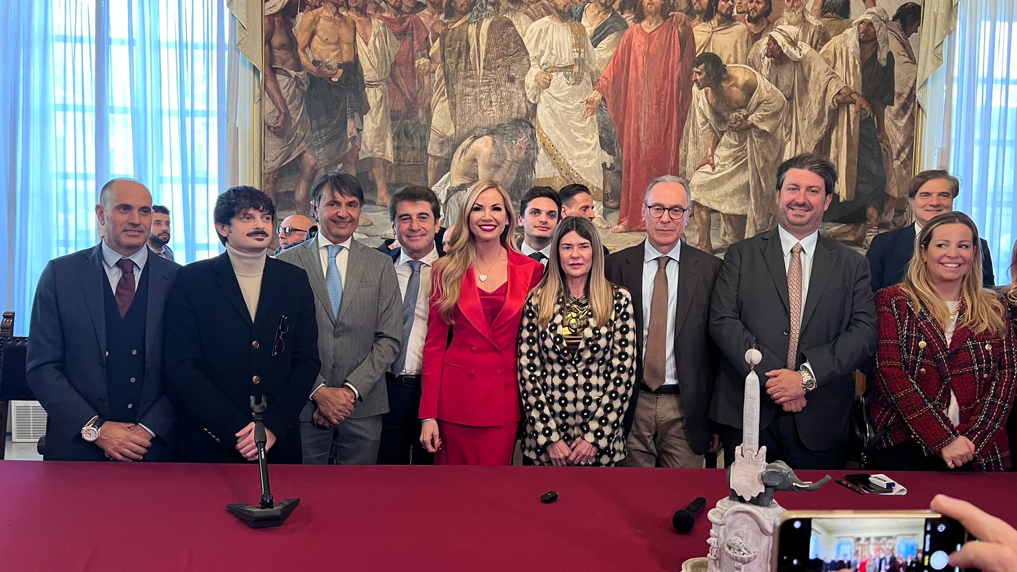 Catania, “Capodanno in Musica” in Piazza Duomo: la conferenza stampa con Federica Panicucci e Fabio Rovazzi