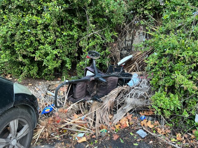 Micro-discarica abusiva in Via Sassari a Catania, la denuncia della Consigliera Cerri