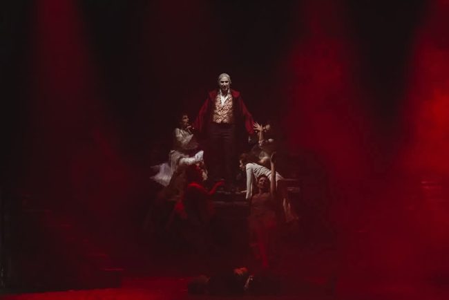 All’Ambasciatori ritorna a grande richiesta Dracula, un’esperienza immersiva ed imperdibile