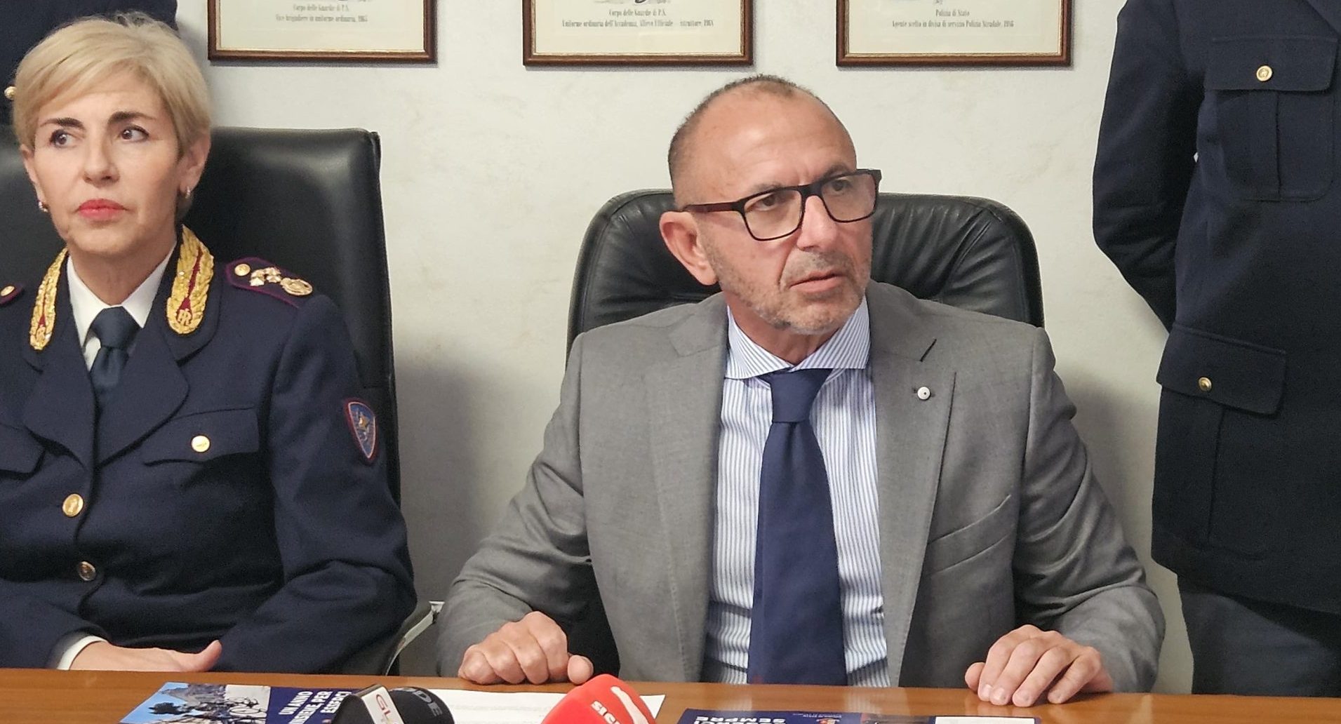 “Vogliamo conquistare la fiducia della gente”: il bilancio 2024 della Polizia di Stato a Catania