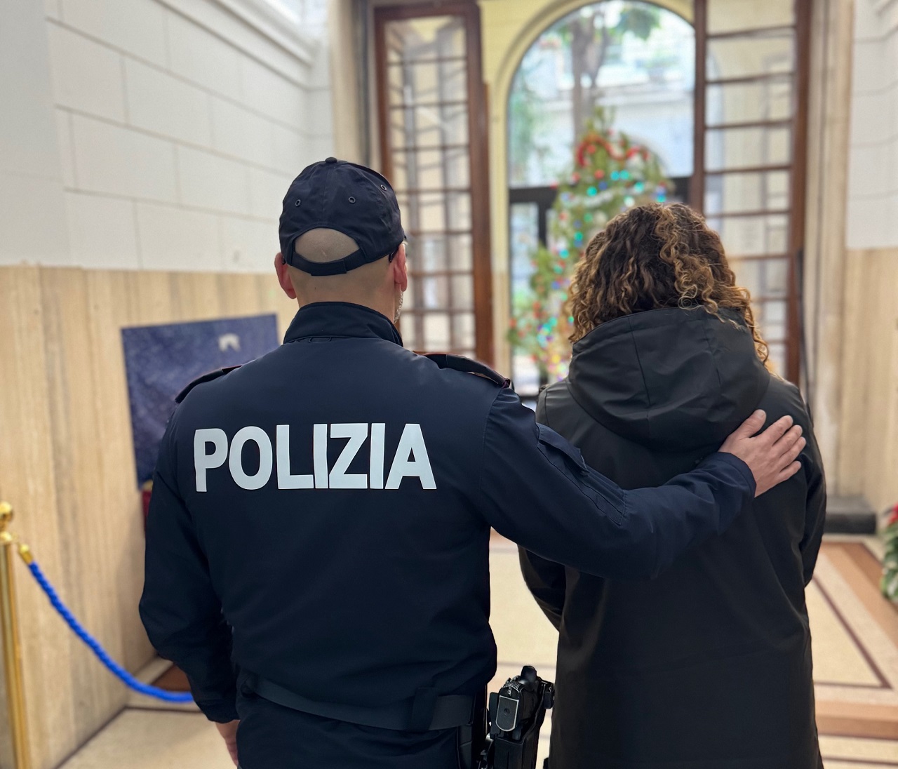 Chiede la rottura e il compagno l’aggredisce: denuncia a Catania
