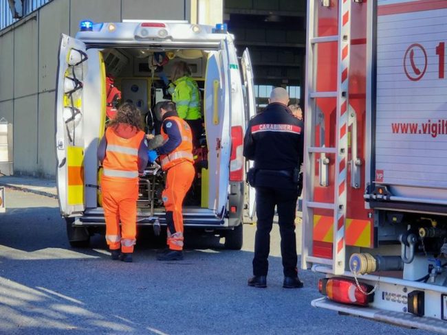 Casteldaccia, donna trovata morta nel bagno di casa