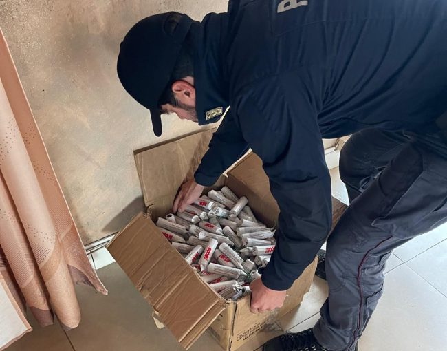Deposito abusivo di fuochi d’artificio a Catania, 34enne in manette