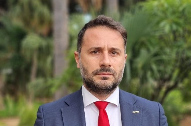 Manovra di stabilità, Nuccio Di Paola: “Il governo Schifani accontenta la maggioranza con le briciole”