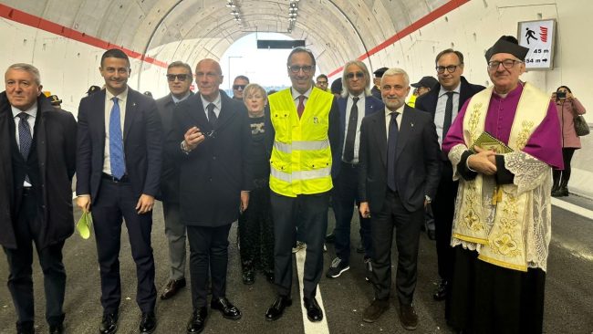 Inaugurata la galleria Caltanissetta sulla Strada Statale 640